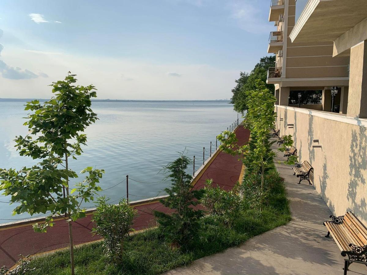 Apartment Sunset Lake View Мамая Екстер'єр фото